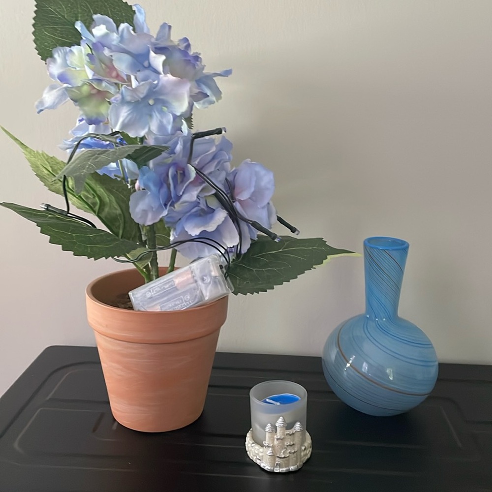 Elegant Blue Faux Floral Arrangement Bundle